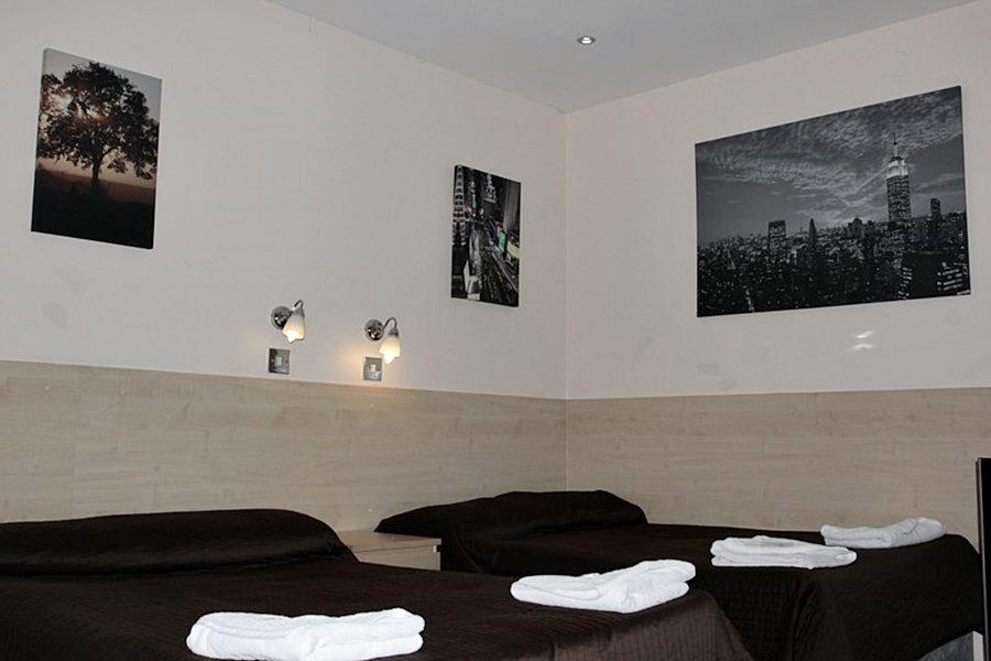 Tony'S House Hotel London Exterior photo